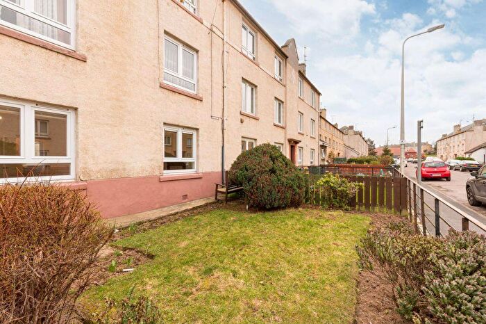 1 Bedroom Flat For Sale In / Clearburn Road, Prestonfield, Edinburgh, EH16