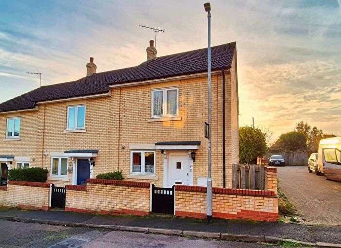 2 Bedroom End Terrace House To Rent In Fairfield Hill, Stowmarket, IP14