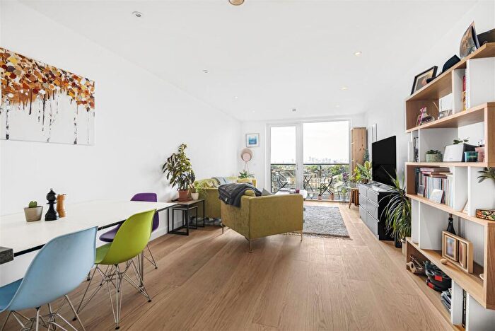 2 Bedroom Apartment For Sale In East Central Apartments, Hoe Street, Walthamstow, London, E17
