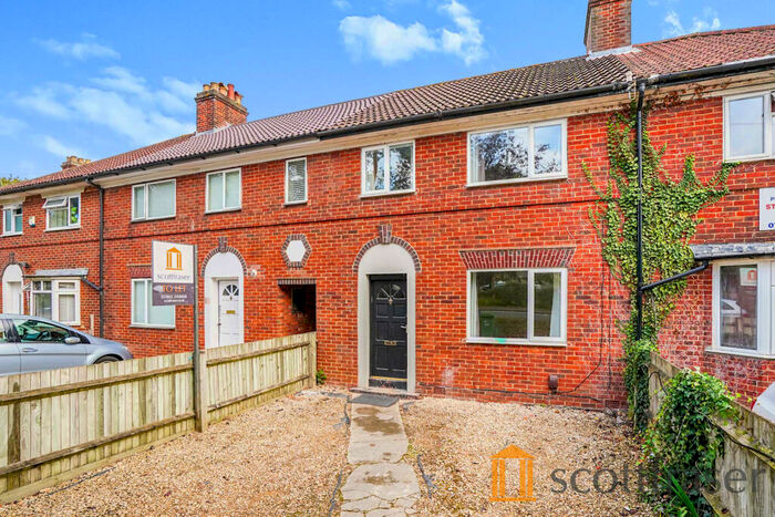 3 Bedroom Terraced House To Rent In Gipsy Lane, Headington, Oxford, OX3