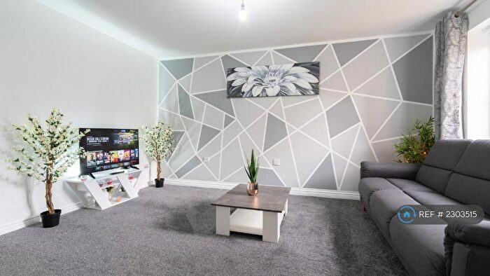 4 Bedroom Semi-Detached House To Rent In Scott Close, Stratford-Upon-Avon, CV37