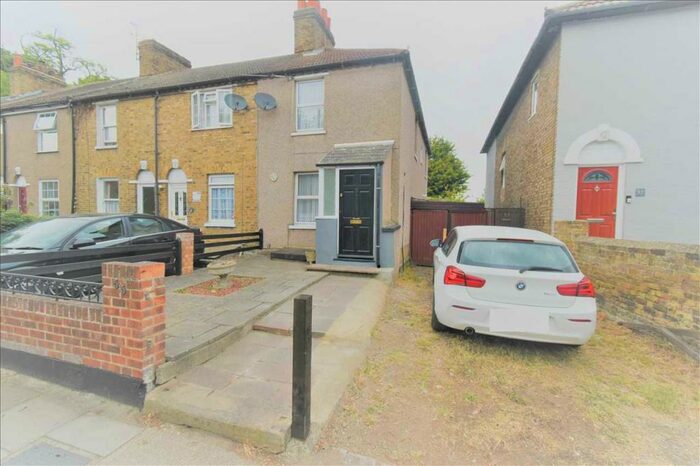 2 Bedroom House To Rent In West Hill, Dartford, DA1