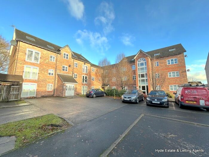 2 Bedroom Flat To Rent In Barton Street, Farnworth, Bolton, BL4