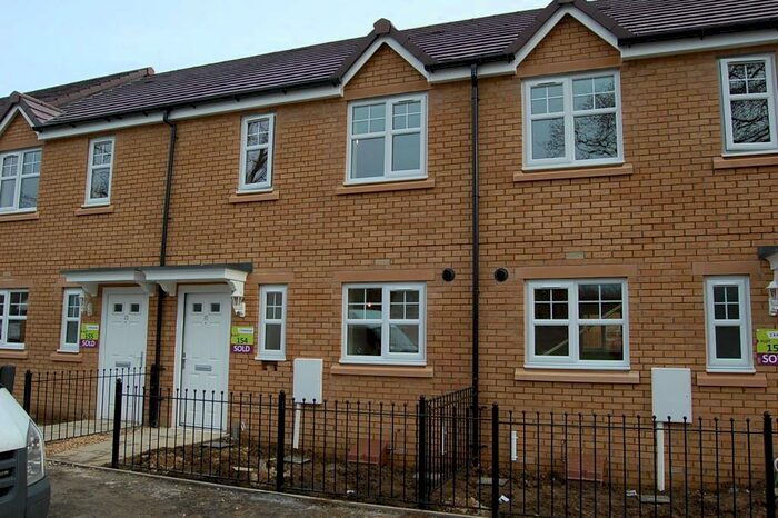 3 Bedroom Terraced House To Rent In Redgrave Drive Corby, NN18