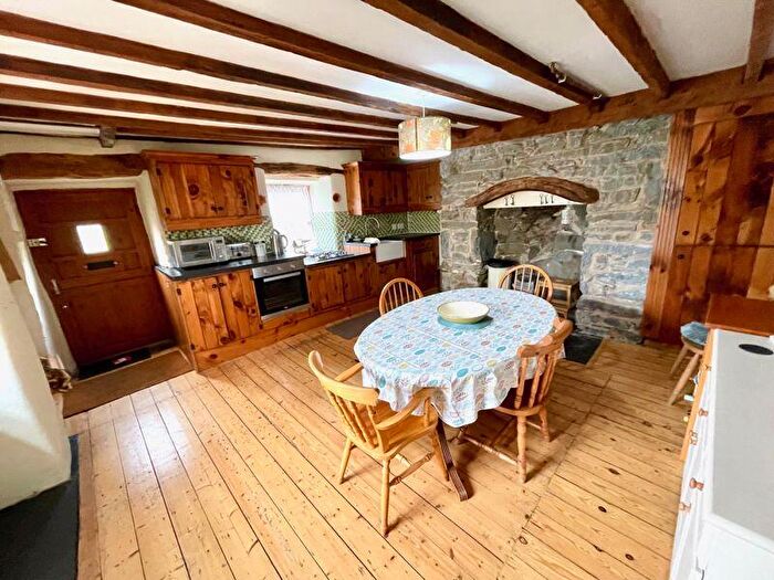 3 Bedroom End Of Terrace House For Sale In Dee Mill Place, Llangollen, LL20