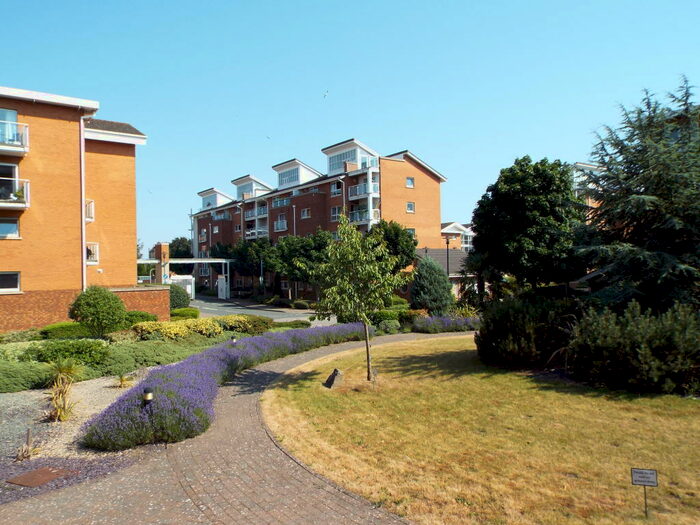2 Bedroom Apartment To Rent In Ezel Court, Century Wharf, Cardiff Bay, CF10