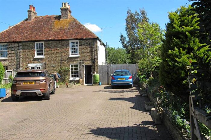 4 Bedroom Semi-Detached House For Sale In Bogshole Lane, Herne Bay, CT6