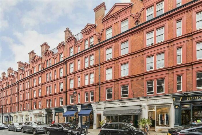 2 Bedroom Flat To Rent In Chiltern Street, London, W1U