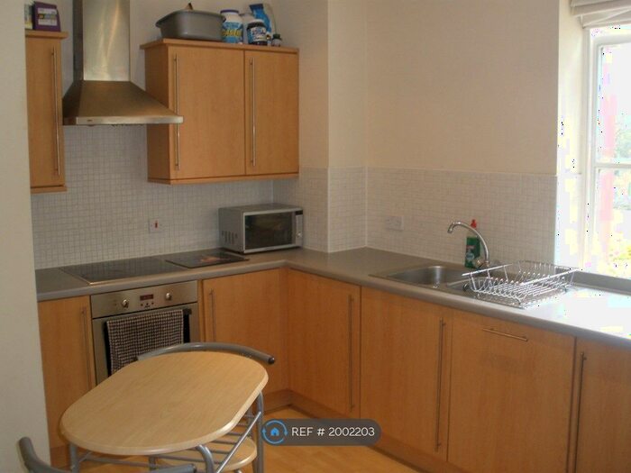 2 Bedroom Flat To Rent In Nightingale House, Nottingham, NG3
