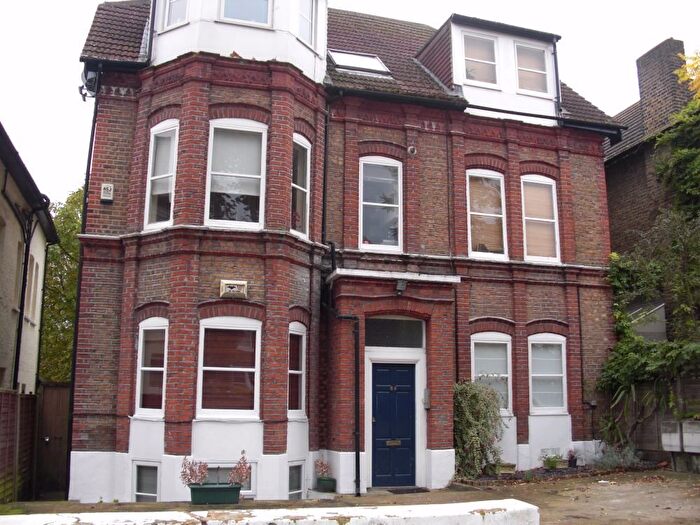 2 Bedroom Flat To Rent In Palace Road, Tulse Hill, SW2