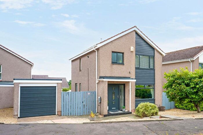 3 Bedroom Detached House For Sale In Doune Park, Dalgety Bay, KY11