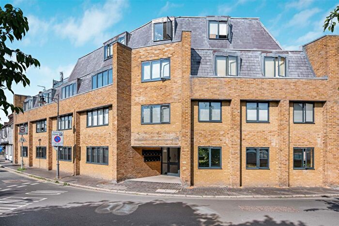 2 Bedroom Flat For Sale In Church Street, Ware, SG12