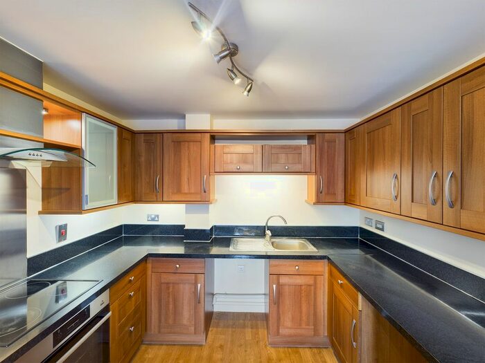 1 Bedroom Flat To Rent In Henley Court, Montpellier, Gloucester, GL1