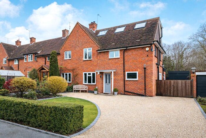 4 Bedroom Semi-Detached House For Sale In Old Lane, Cobham, Surrey, KT11