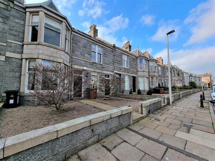2 Bedroom Flat To Rent In Hammersmith Rd, West End, Aberdeen, AB10
