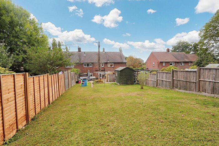 3 Bedroom Terraced House For Sale In St. Peters Close, Curdridge, SO32