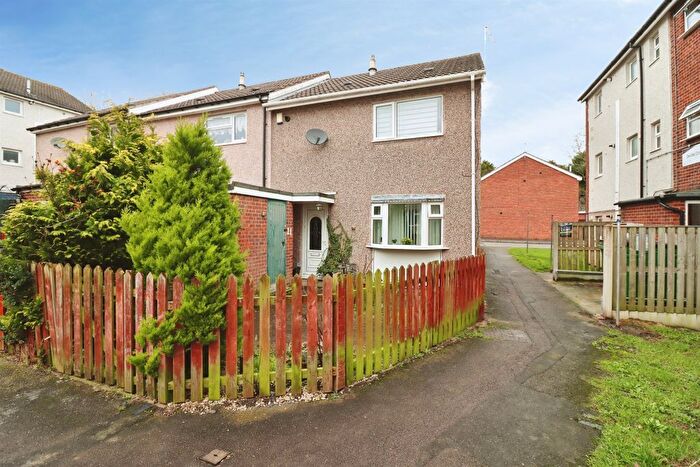 2 Bedroom Semi Detached House For Sale In Devizes Close, Chesterfield, S40