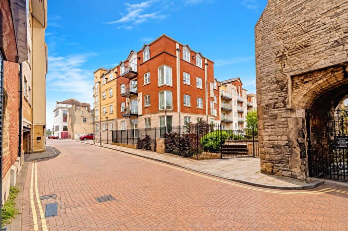 2 Bedroom Flat For Sale In The Greenwich, Gloucester Square, SO14