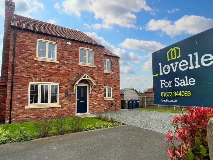 4 Bedroom Detached House For Sale In Gainsborough Road, Middle Rasen, LN8