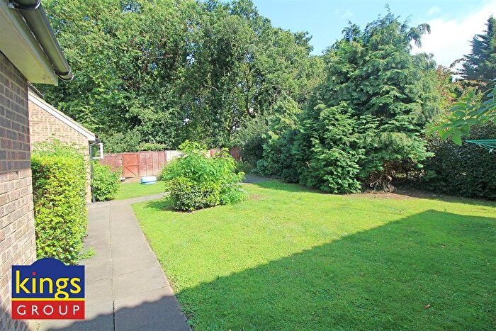 1 Bedroom Flat For Sale In Crouch Court, Harlow, CM20