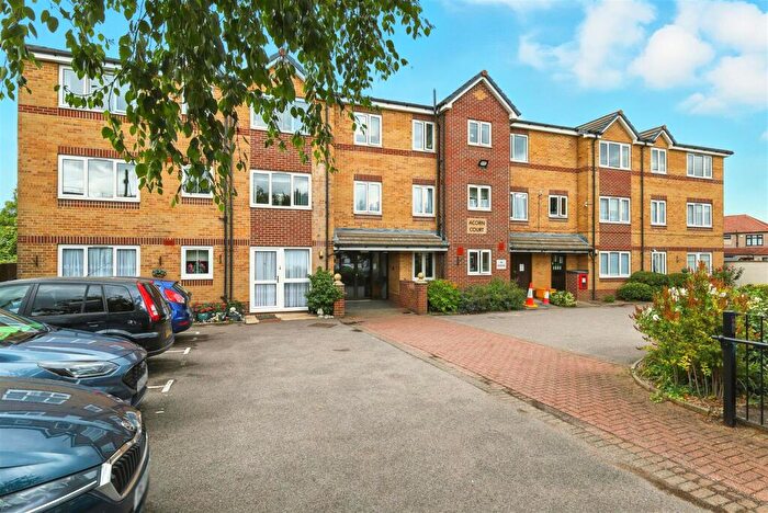 1 Bedroom House For Sale In Acorn Court, High Street, Waltham Cross, EN8