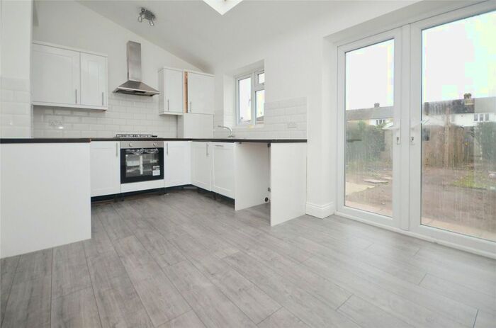 3 Bedroom Terraced House To Rent In Ford Lane, Rainham, Essex, RM13