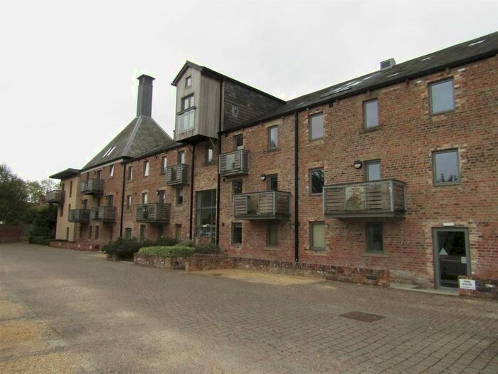 2 Bedroom Flat To Rent In The Maltings, Waterside, Boroughbridge, Boroughbridge, York, YO51