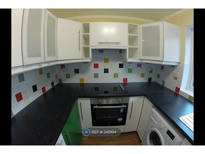 4 Bedroom Terraced House To Rent In Spring Terrace, Reading, RG2
