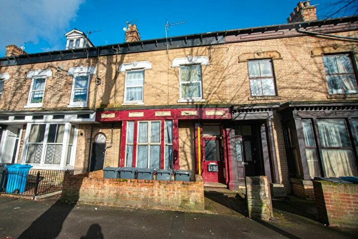 1 Bedroom Flat To Rent In Boulevard, Hull, East Riding Of Yorkshire, HU3