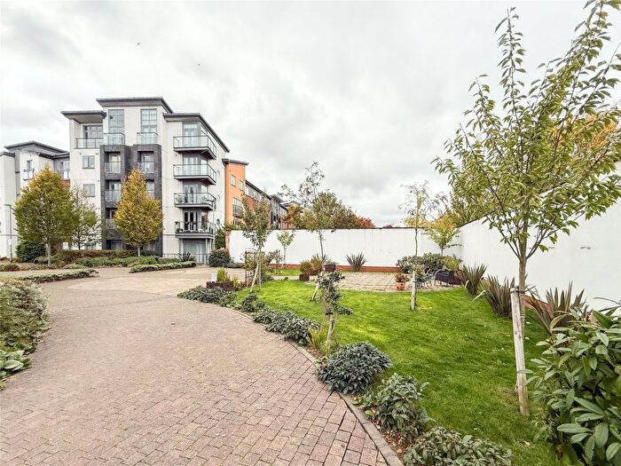 2 Bedroom Flat For Sale In Midlothian Court, Gateshead Quays, Gateshead, NE8