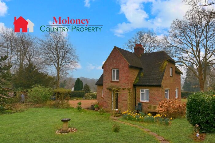 3 Bedroom Detached House For Sale In Cripps Corner Road, Staplecross, Robertsbridge, TN32