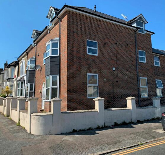 1 Bedroom Flat To Rent In Crescent Road, Auburn House, CT11