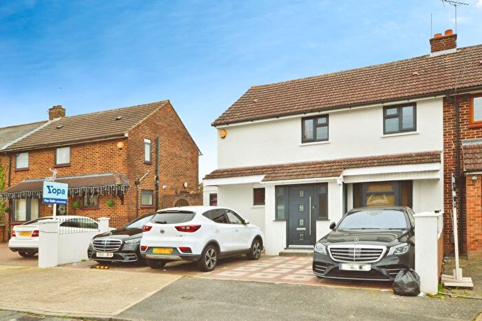 6 Bedroom Semi Detached House For Sale In Thornton Avenue, West Drayton, UB7