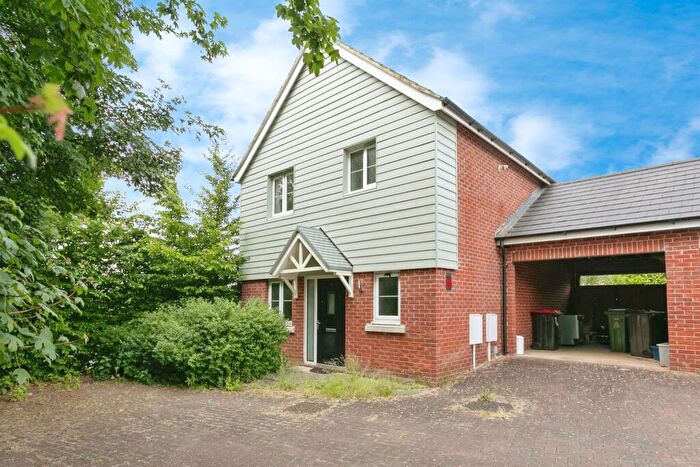 3 Bedroom Semi-Detached House For Sale In Holmes Meadow, Redhouse Park, Milton Keynes, MK14