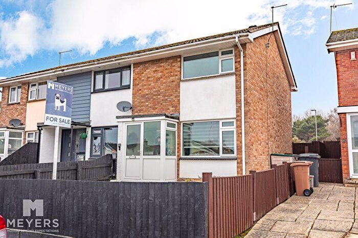 2 Bedroom End Of Terrace House For Sale In Redwood Road, Upton, Poole, BH16