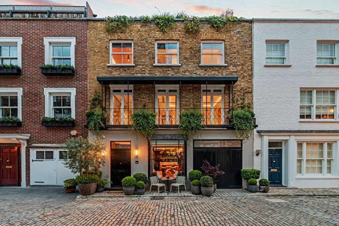 4 Bedroom Property For Sale In Eaton Mews South, Belgravia, London, United Kingdom, SW1W