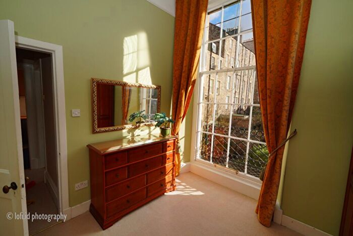2 Bedroom Flat To Rent In Drummond Place, New Town, Edinburgh, EH3