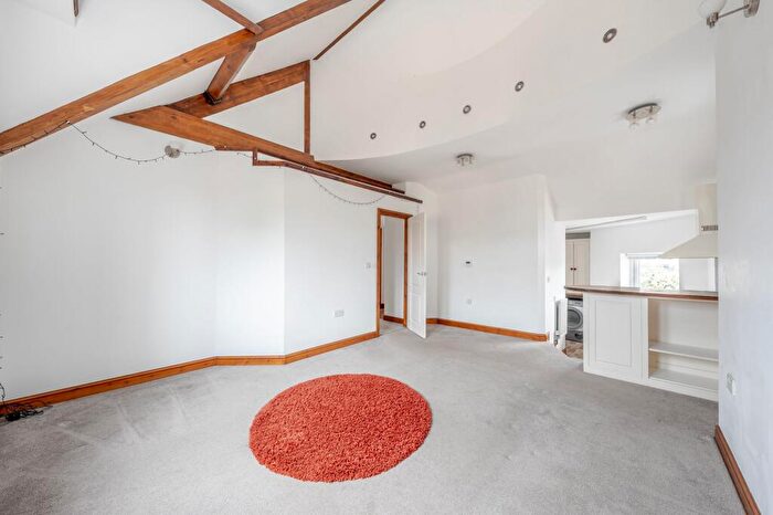 2 Bedroom Flat To Rent In Westgate, Tadcaster, LS24