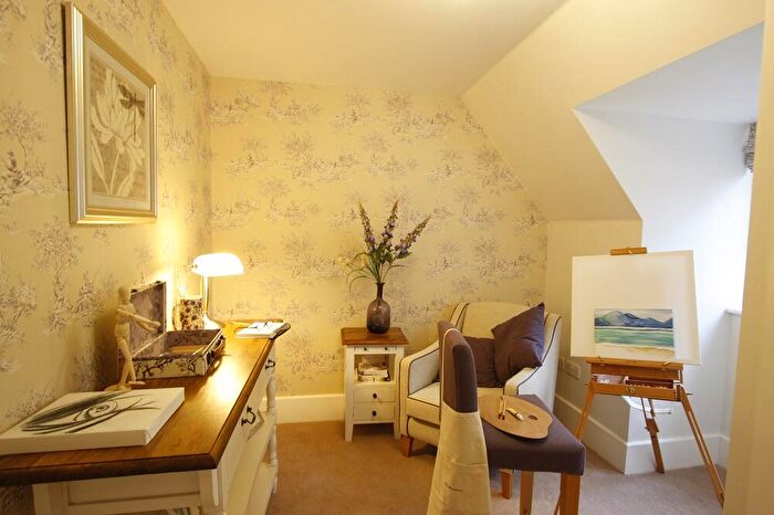 3 Bedroom Retirement Property For Sale In Durrants Drive Durrants Village, Faygate, West Sussex, RH12