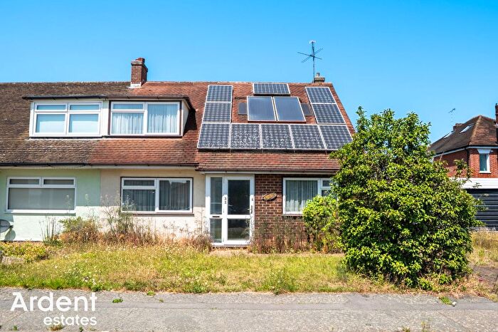 3 Bedroom Semi-Detached House For Sale In Scylla Close, Heybridge, CM9