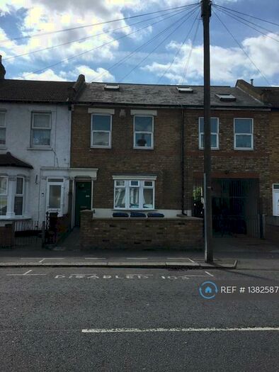 1 Bedroom Flat To Rent In Edmonton, London, N9