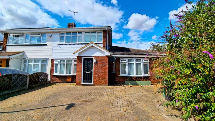 3 Bedroom Semi-Detached House To Rent In Mitchell Way, South Woodham Ferrers, Essex, CM3
