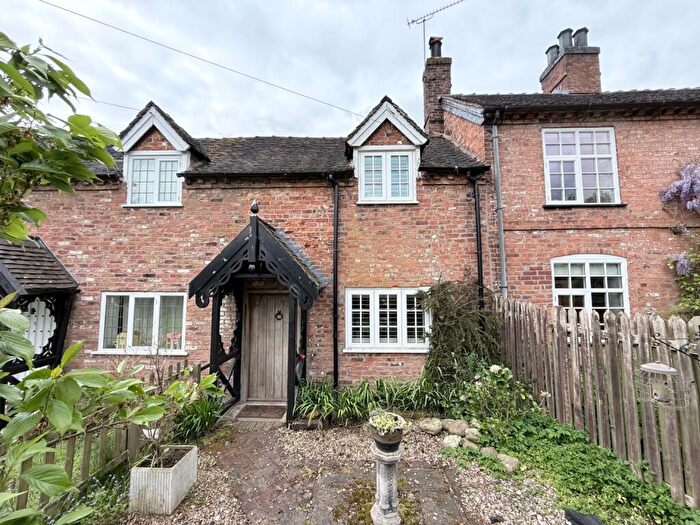 3 Bedroom Cottage To Rent In Grove Cottages Chester Road, Acton, Nantwich, Cheshire, CW5