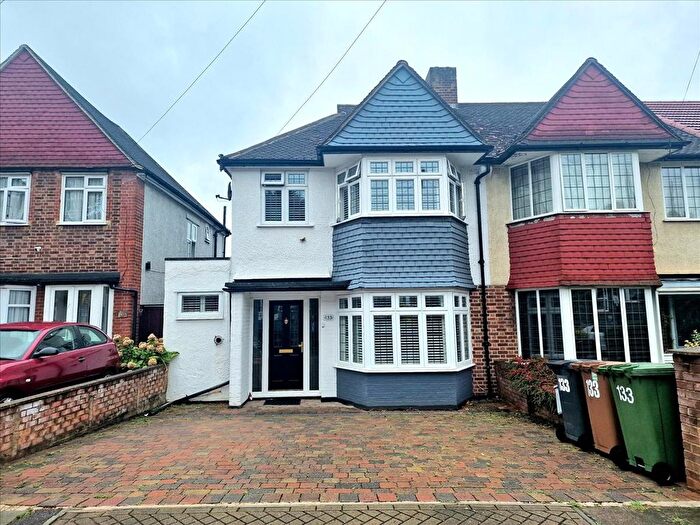 3 Bedroom End Of Terrace House For Sale In Conisborough Crescent, London, SE6