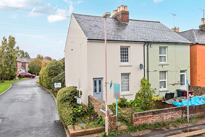 2 Bedroom Semi-detached House For Sale In Oving Road, Chichester, PO19
