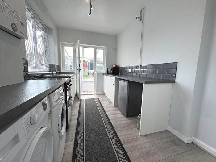 2 Bedroom Semi-Detached Bungalow For Sale In Ingleway Avenue, Blackpool, FY3