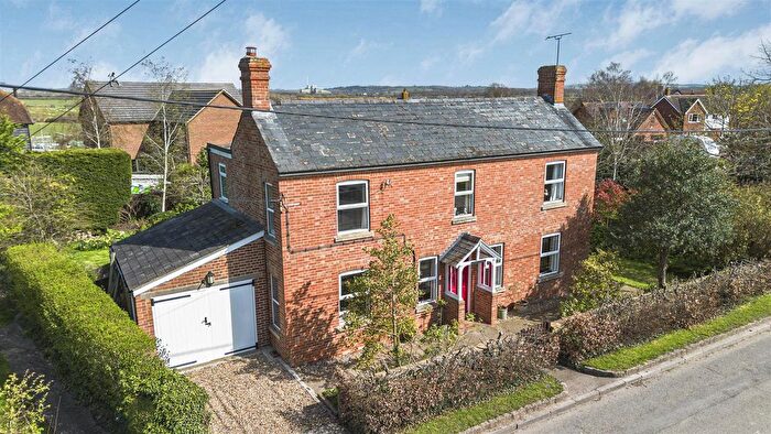 4 Bedroom Detached House To Rent In Main Street, Grendon Underwood, Aylesbury, HP18