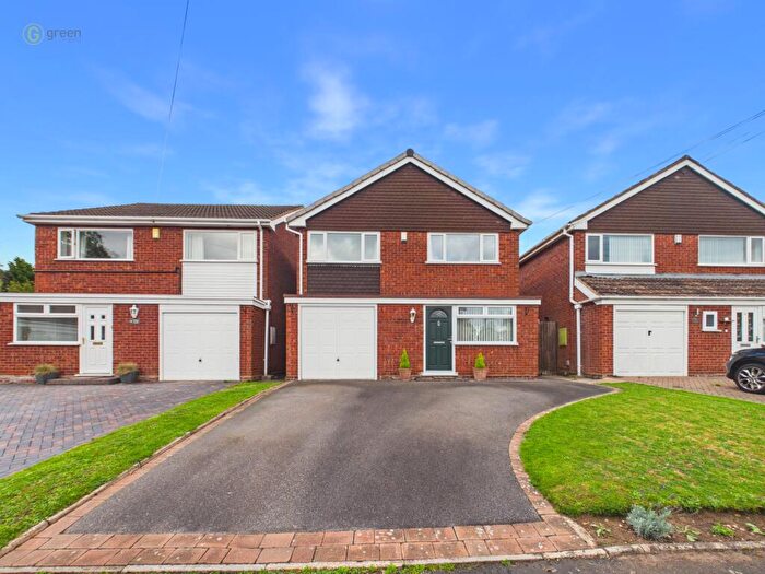 3 Bedroom Detached House For Sale In Henley Close, Sutton Coldfield, B73