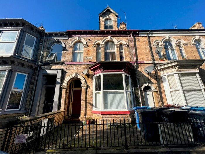 2 Bedroom Flat To Rent In Albany Street, Hull, HU3