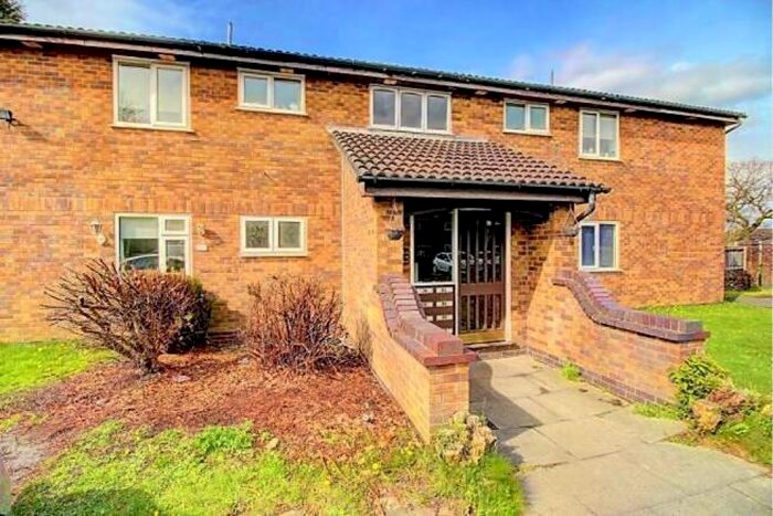 Studio To Rent In Brackenwood Mews, Wilmslow, SK9